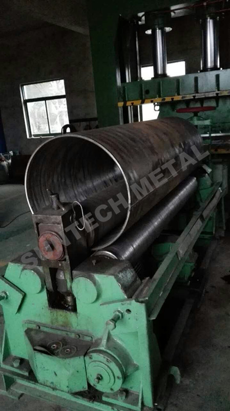 Explosive Welding Nickle Alloy Bimetallic Clad Pipe For Chemical Process Equipment